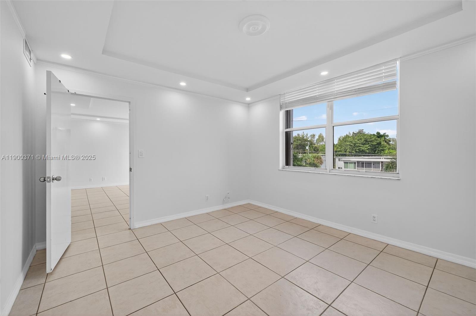 MARK I CONDO - Residential Lease