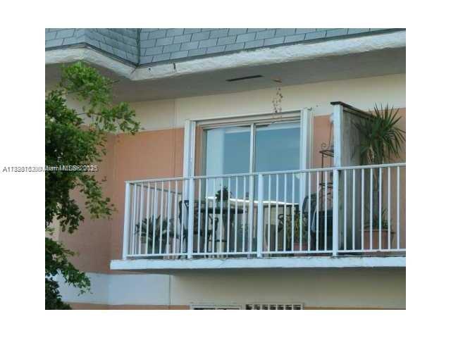 Beautifully Updated Two-Level Condo in Fontainebleau! This move-in-ready residence features a remodeled kitchen, fresh paint throughout, and tile flooring in all living areas. Accordion hurricane shutters provide added security and peace of mind. Enjoy the convenience of an excellent location close to major malls, restaurants, and highways. A perfect opportunity to own or invest in one of Miami’s most desirable areas!
