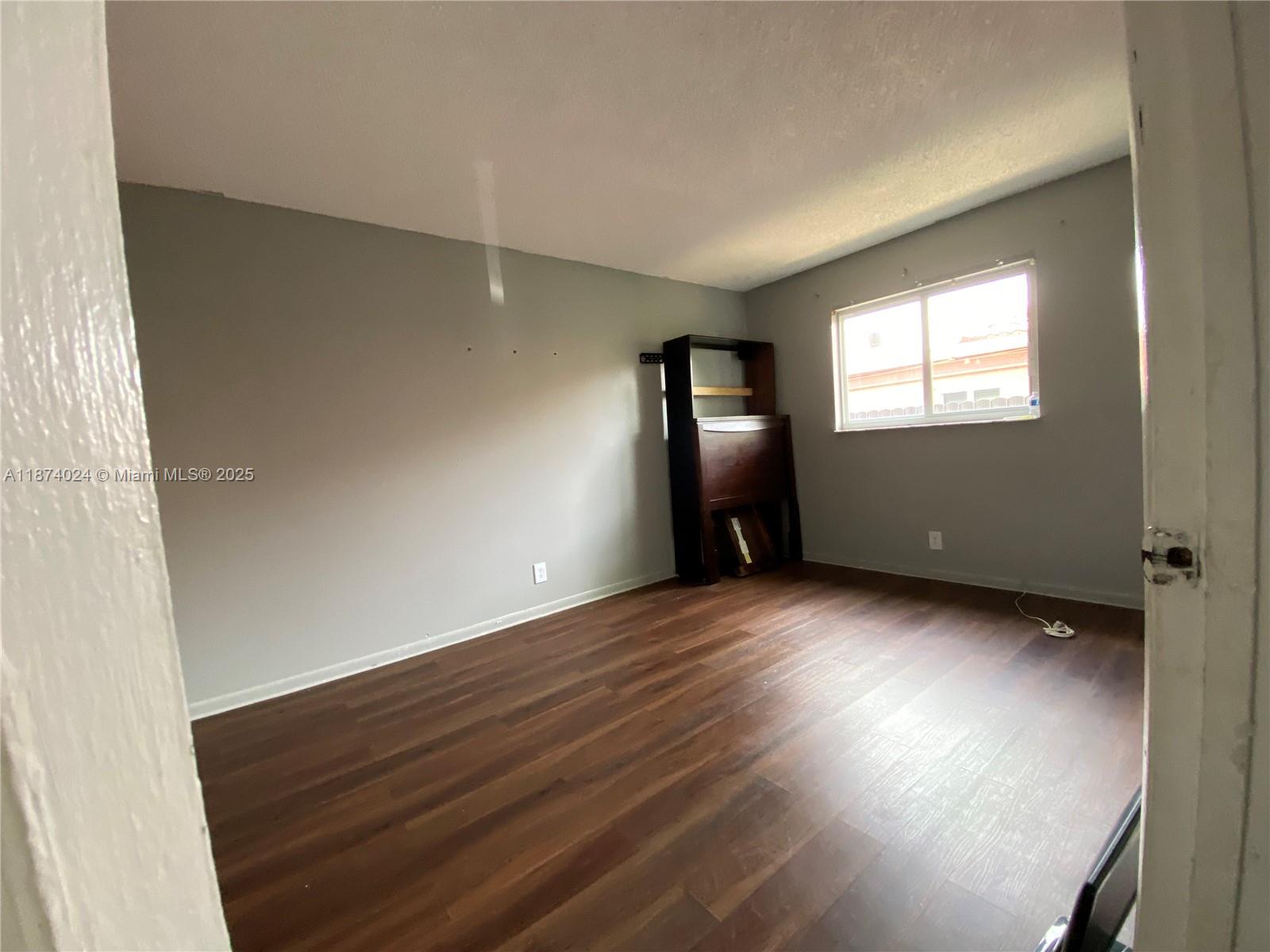 SUN LAND PARK - Residential Income