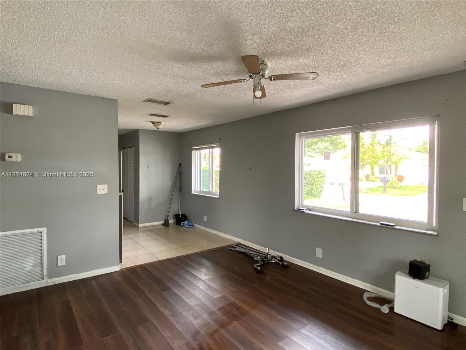 SUN LAND PARK - Residential Income