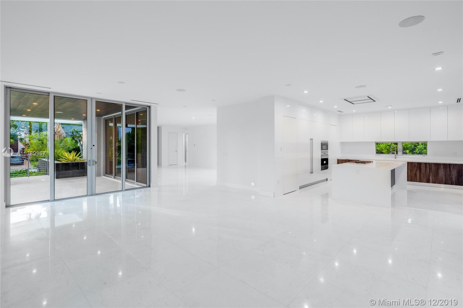 TROPICAL ISLE HOMES SUB 3 - Residential Lease