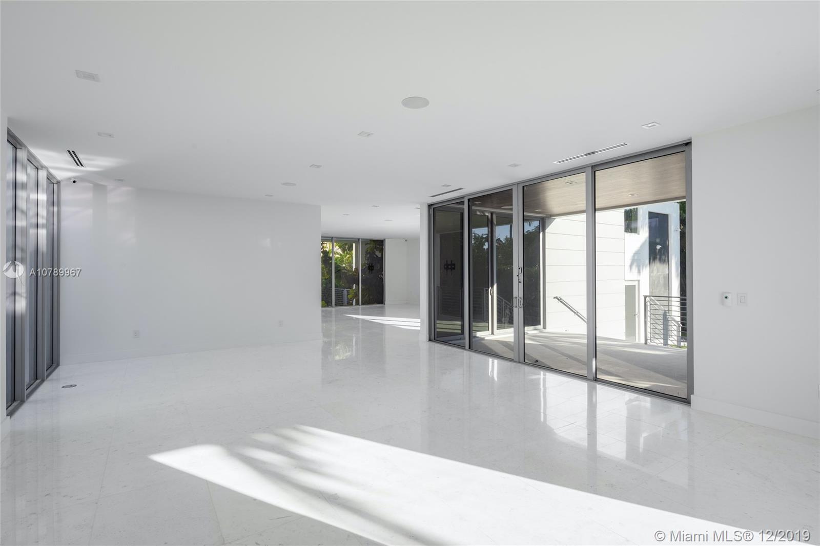 TROPICAL ISLE HOMES SUB 3 - Residential Lease