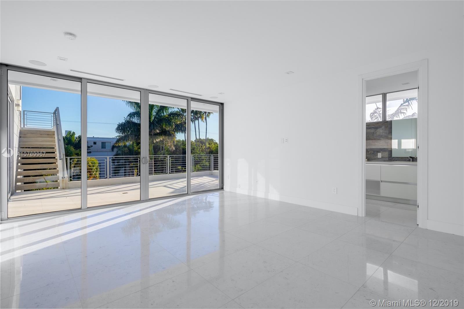 TROPICAL ISLE HOMES SUB 3 - Residential Lease