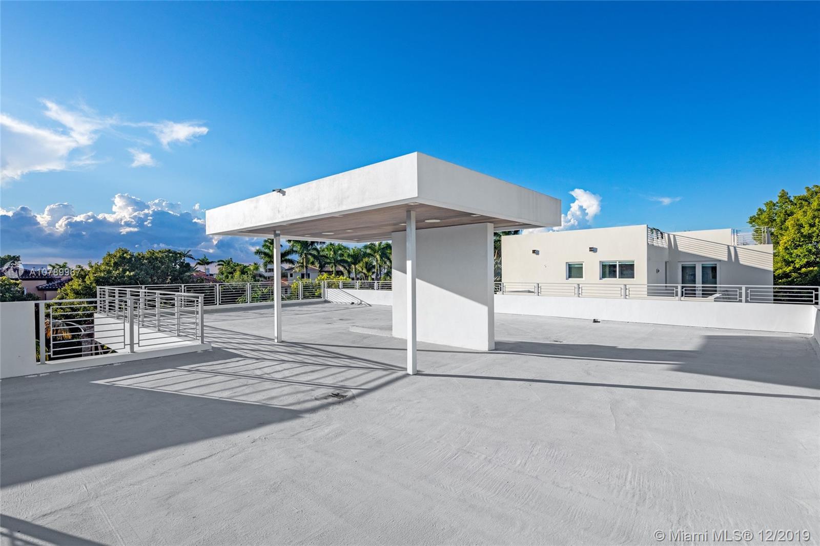 TROPICAL ISLE HOMES SUB 3 - Residential Lease