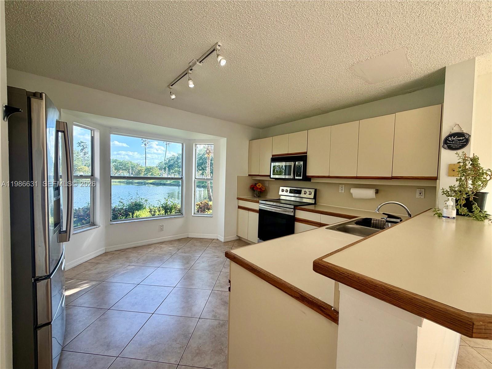 SAVANNAH PLAT 3 - Residential Lease