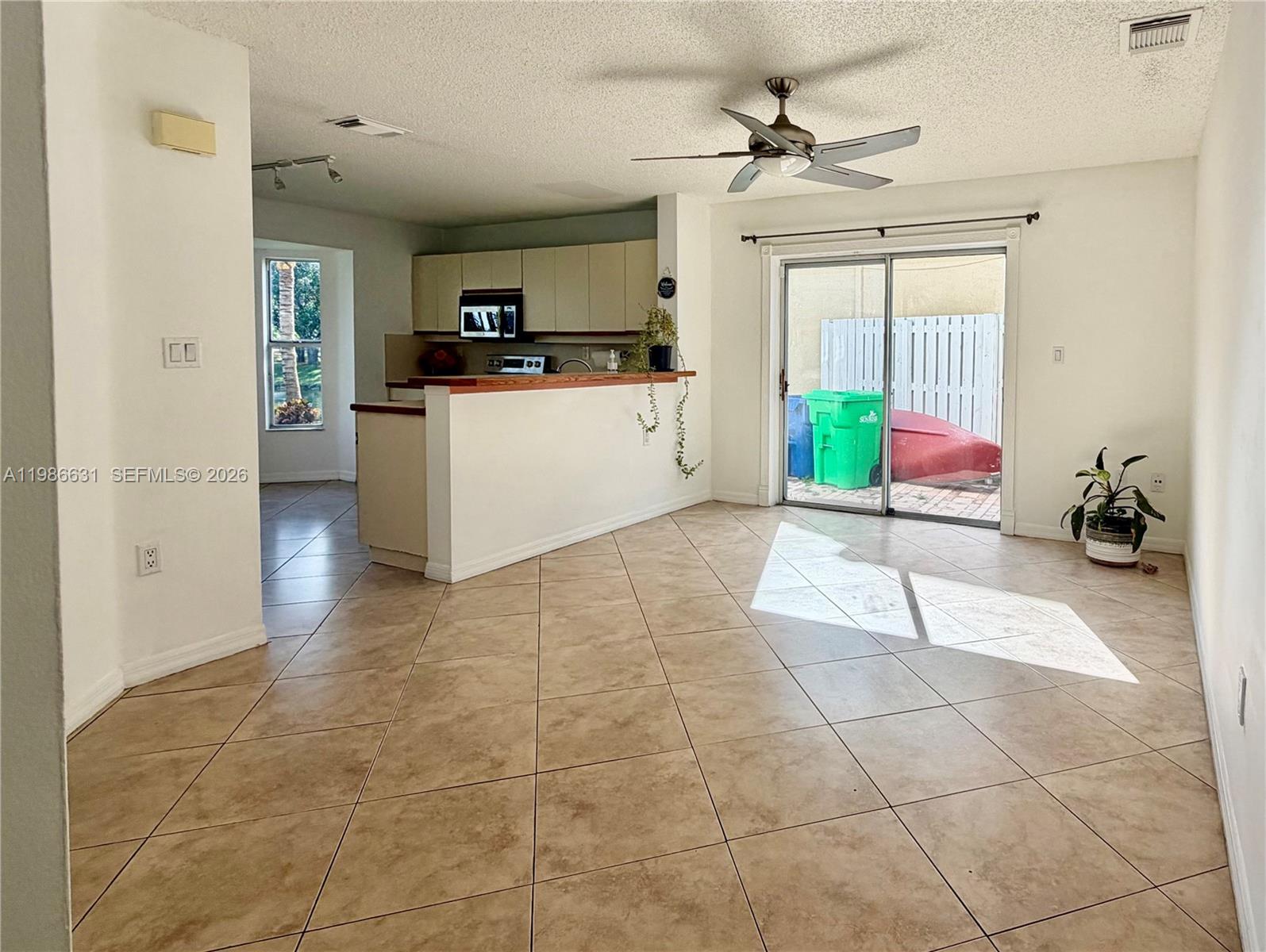 SAVANNAH PLAT 3 - Residential Lease