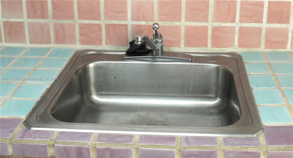 Brickell Twnhs Condo - Residential Lease