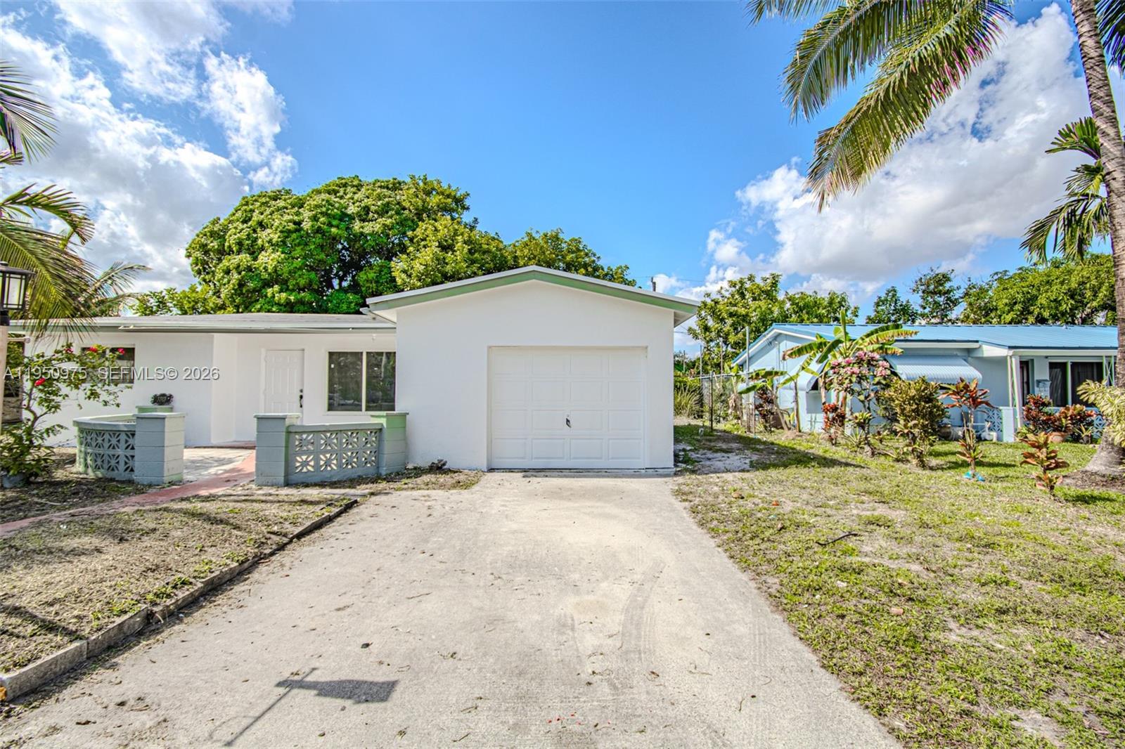 LAUDERDALE LAKES NORTH GA - Residential