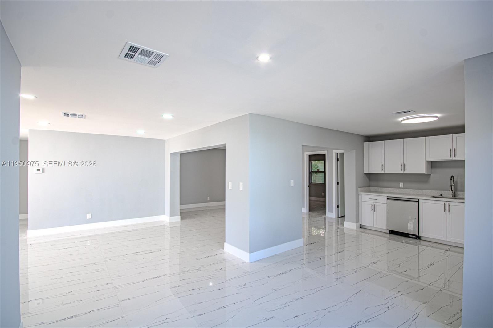 LAUDERDALE LAKES NORTH GA - Residential