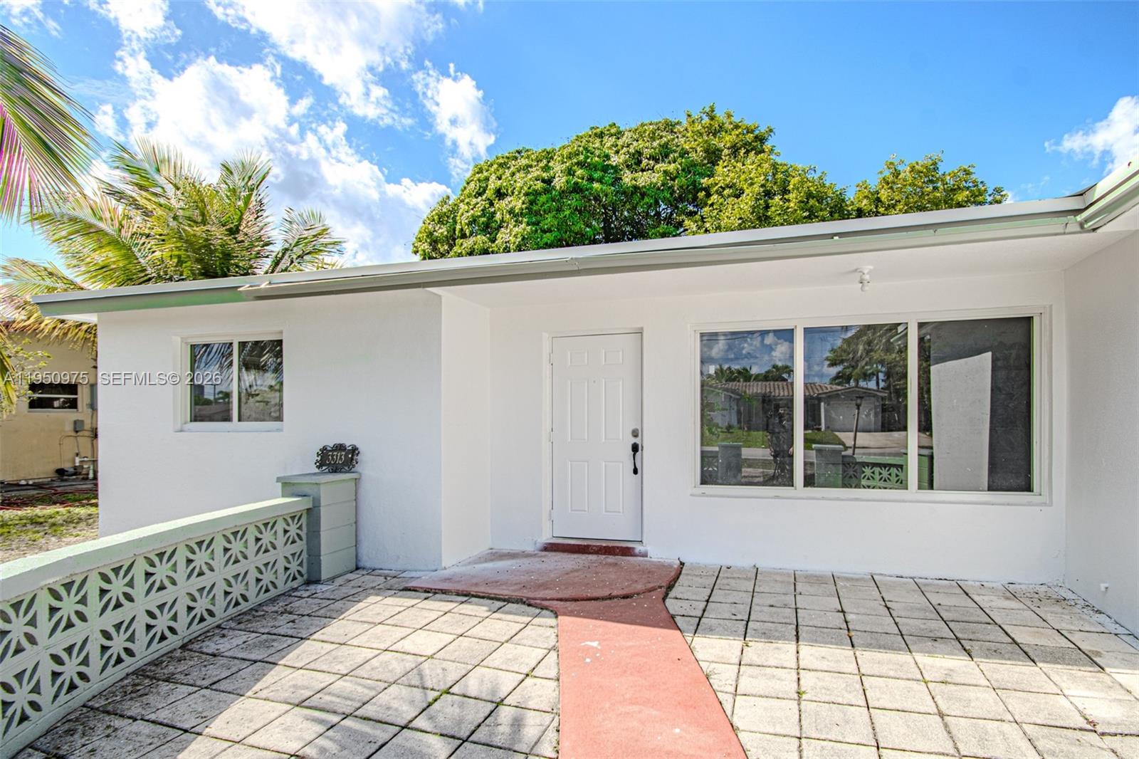 LAUDERDALE LAKES NORTH GA - Residential