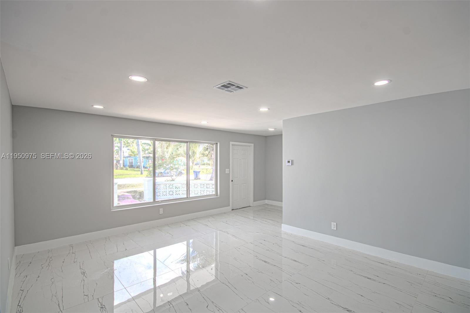 LAUDERDALE LAKES NORTH GA - Residential