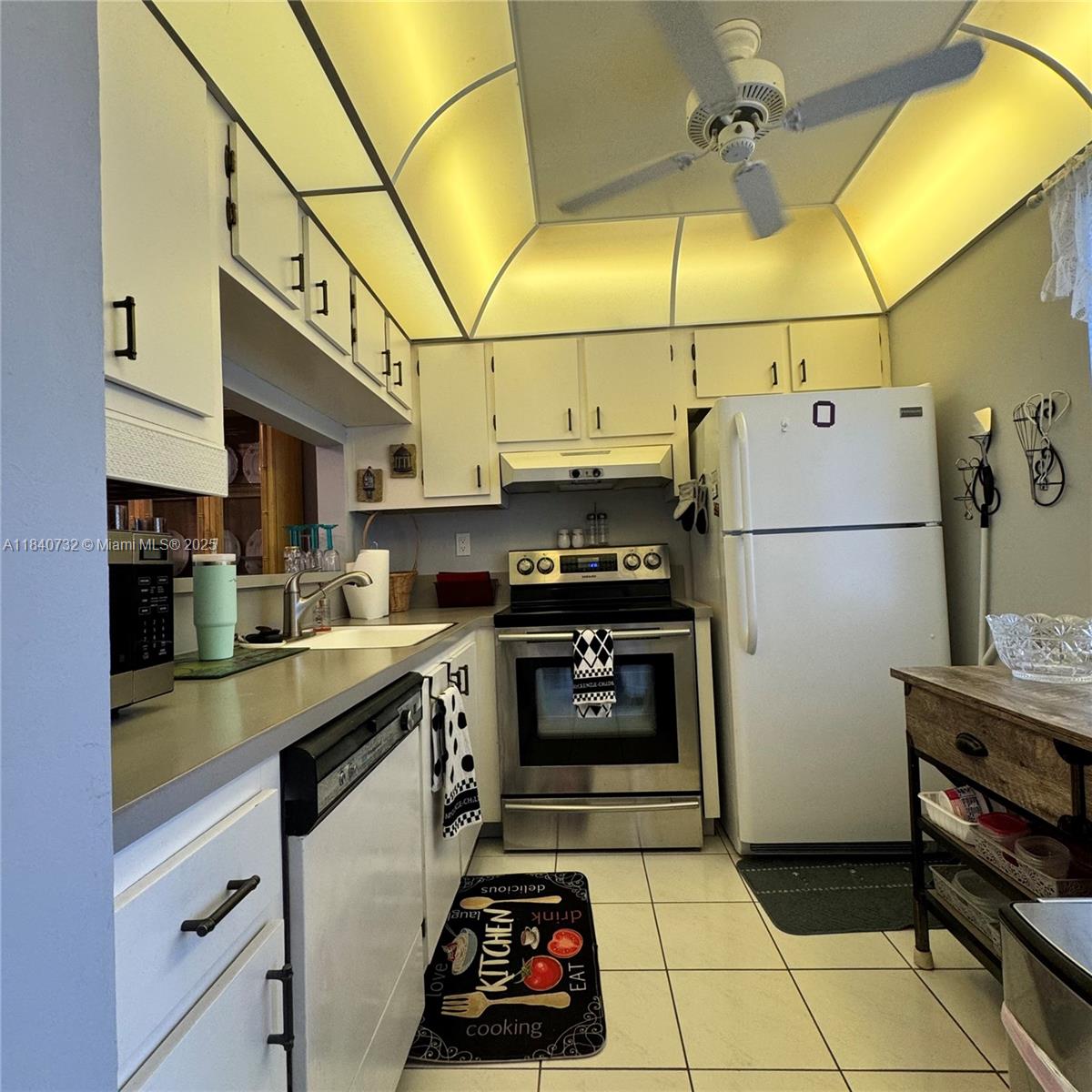 View photos, virtual tours, details... 9200 Lime Bay Blvd 212