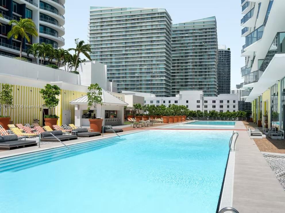 1300 S MIAMI AVENUE CONDO - Residential