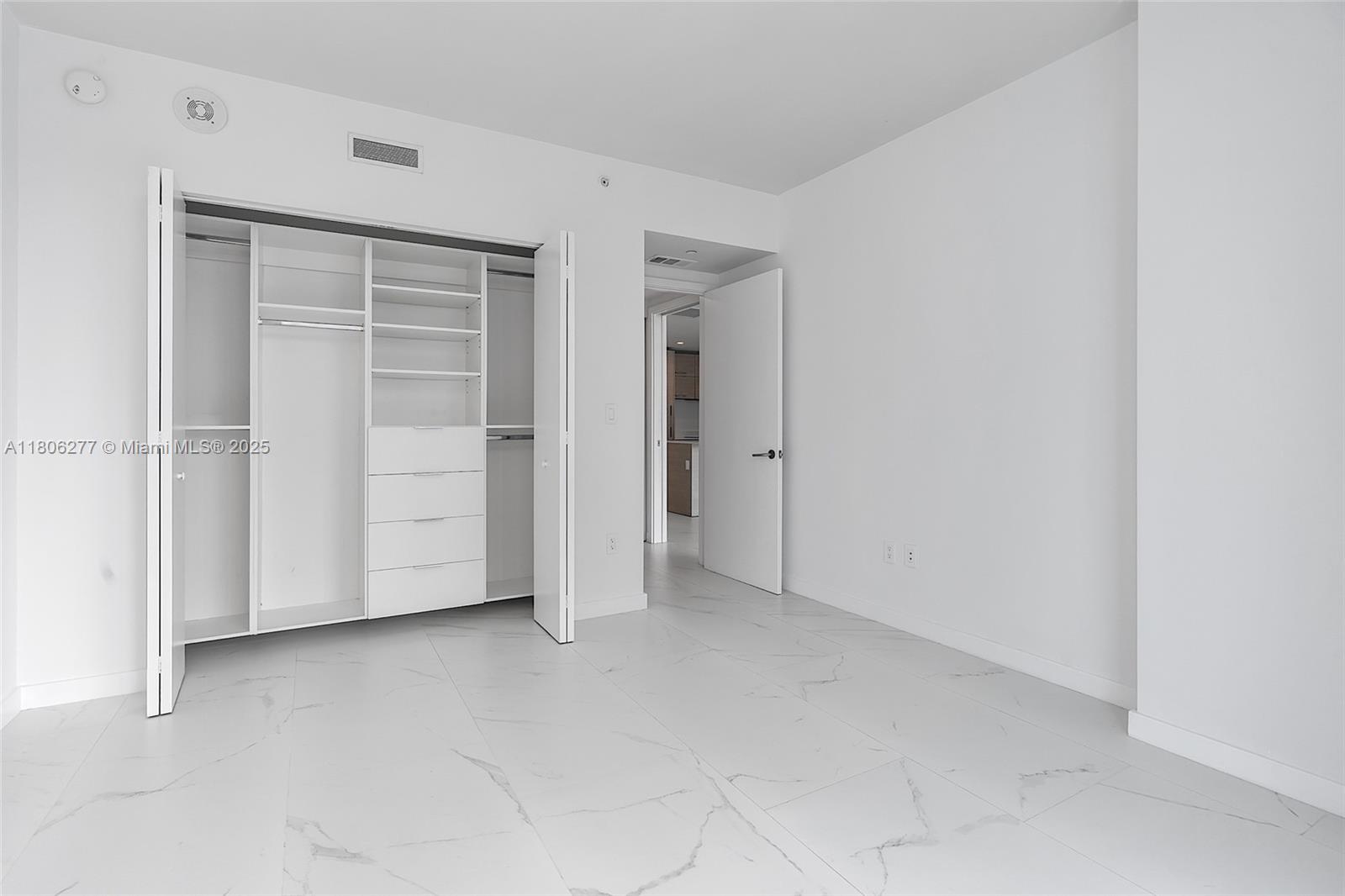 1300 S MIAMI AVENUE CONDO - Residential