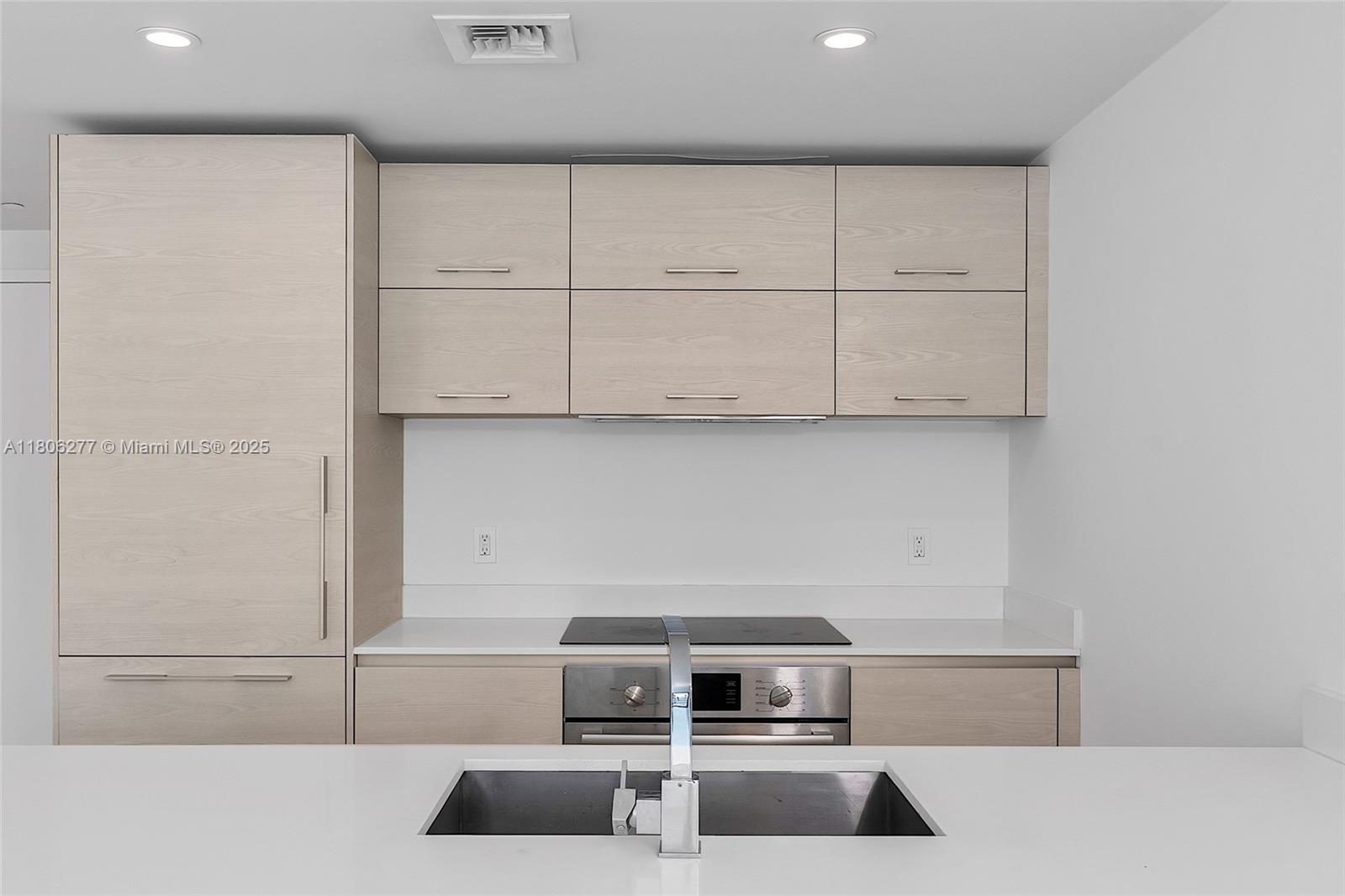 1300 S MIAMI AVENUE CONDO - Residential