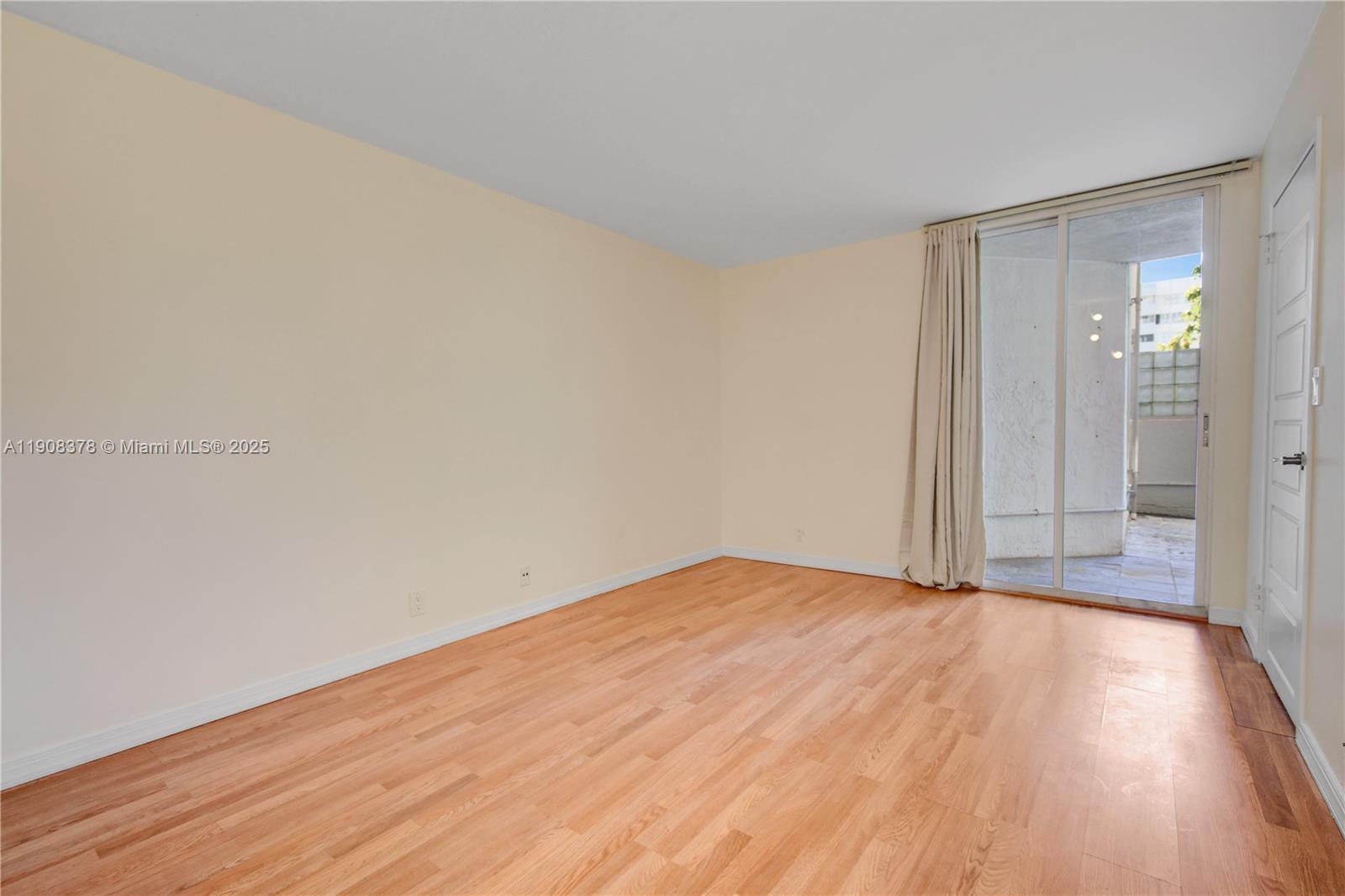 THE GRANDVIEW PALACE COND - Residential Lease