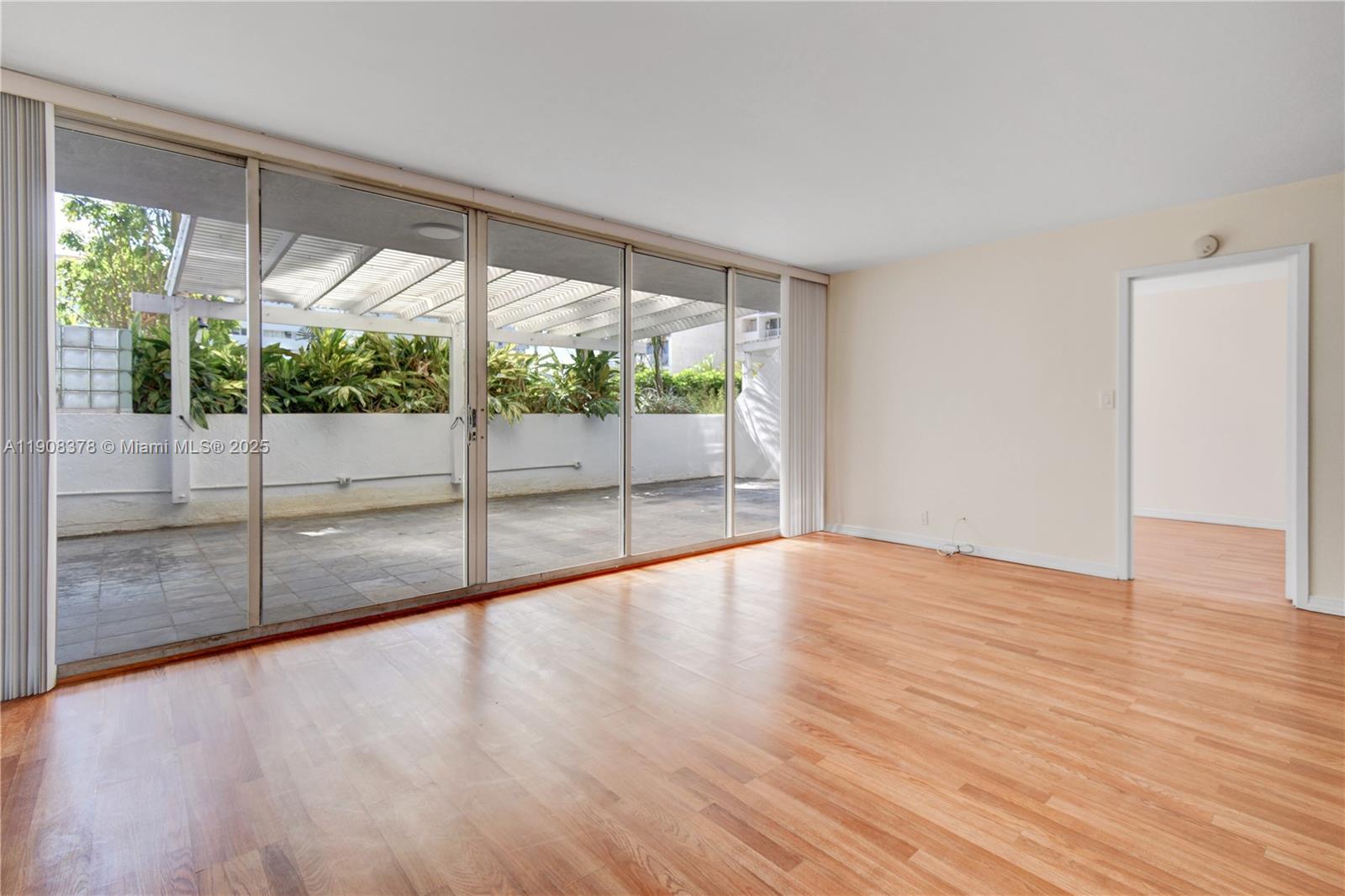 THE GRANDVIEW PALACE COND - Residential Lease