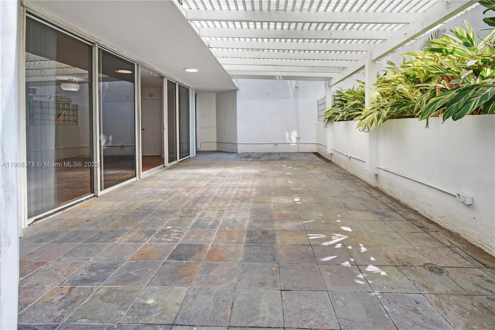 THE GRANDVIEW PALACE COND - Residential Lease