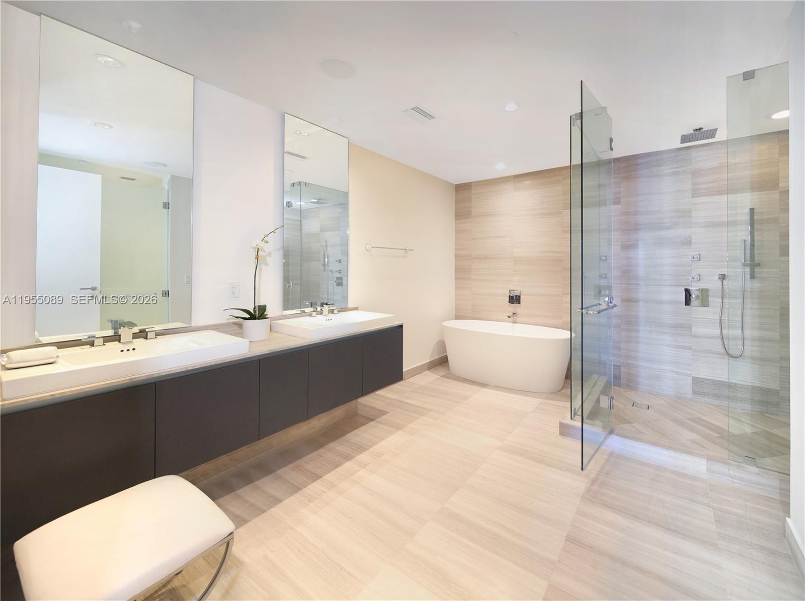 3300 NE 188th St 315