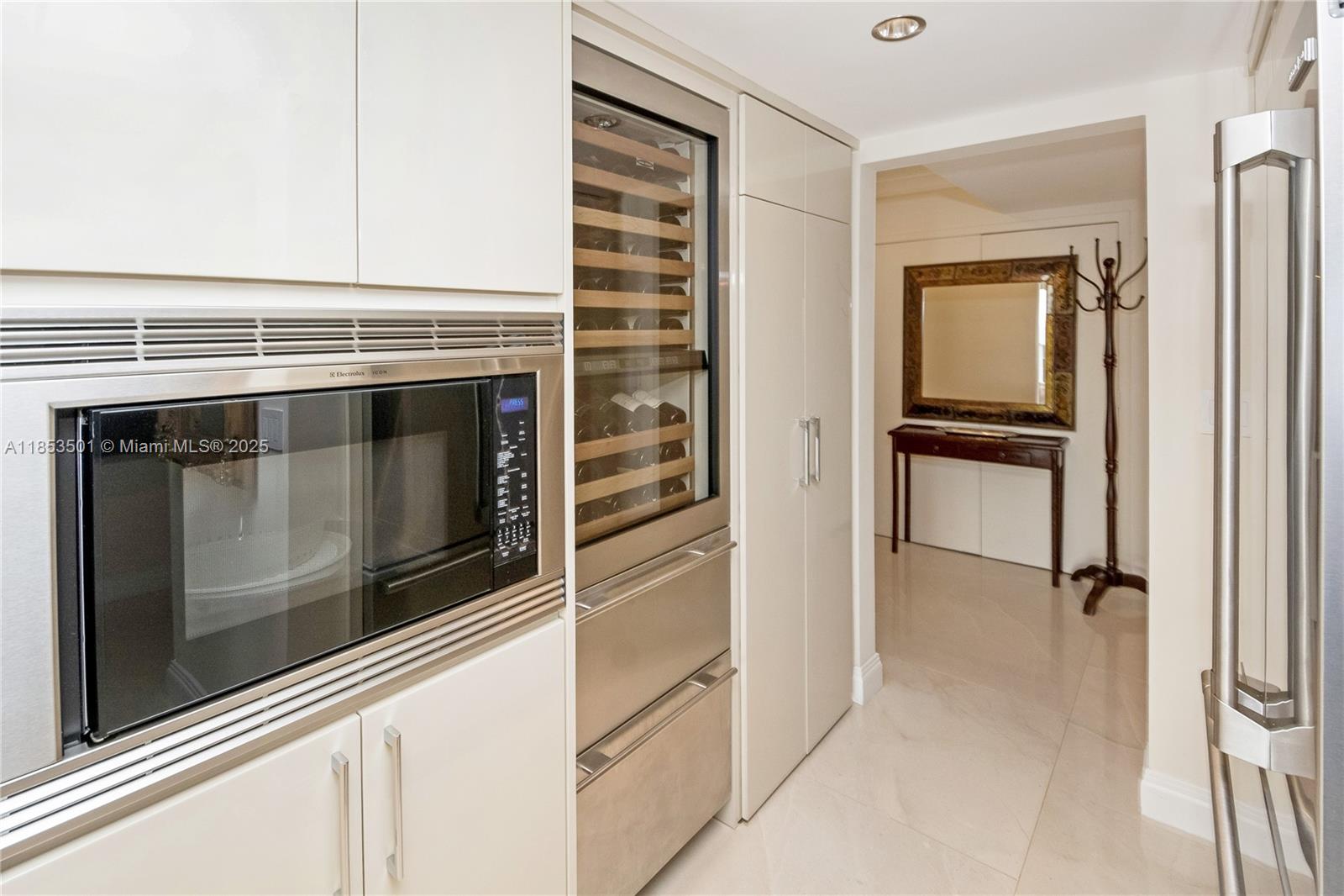 POINT OF AMERICA - Residential