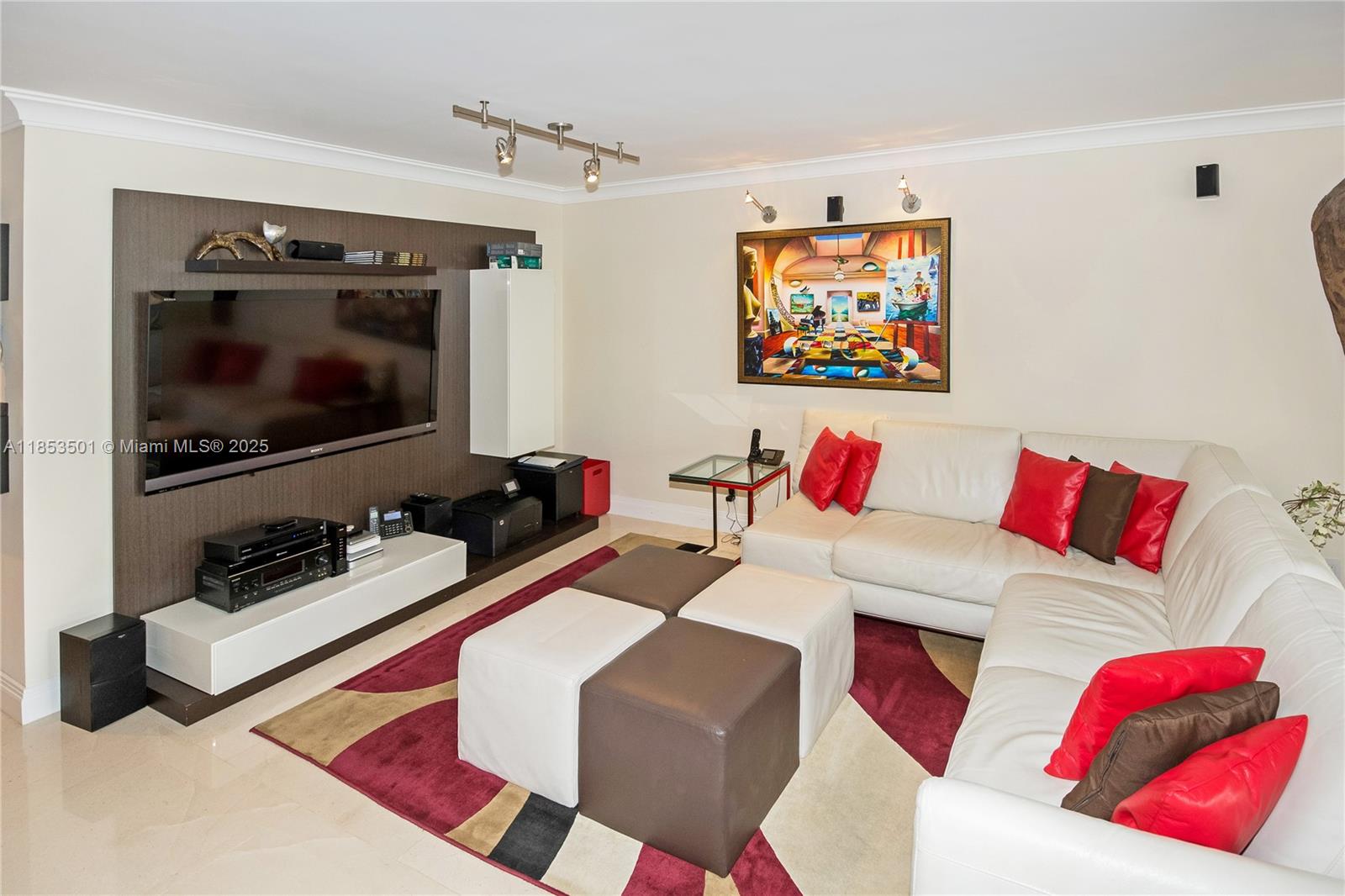 POINT OF AMERICA - Residential