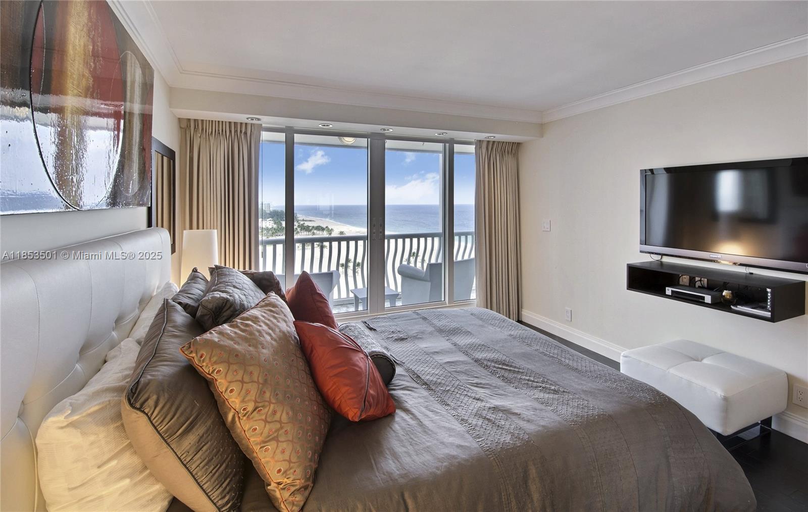 POINT OF AMERICA - Residential