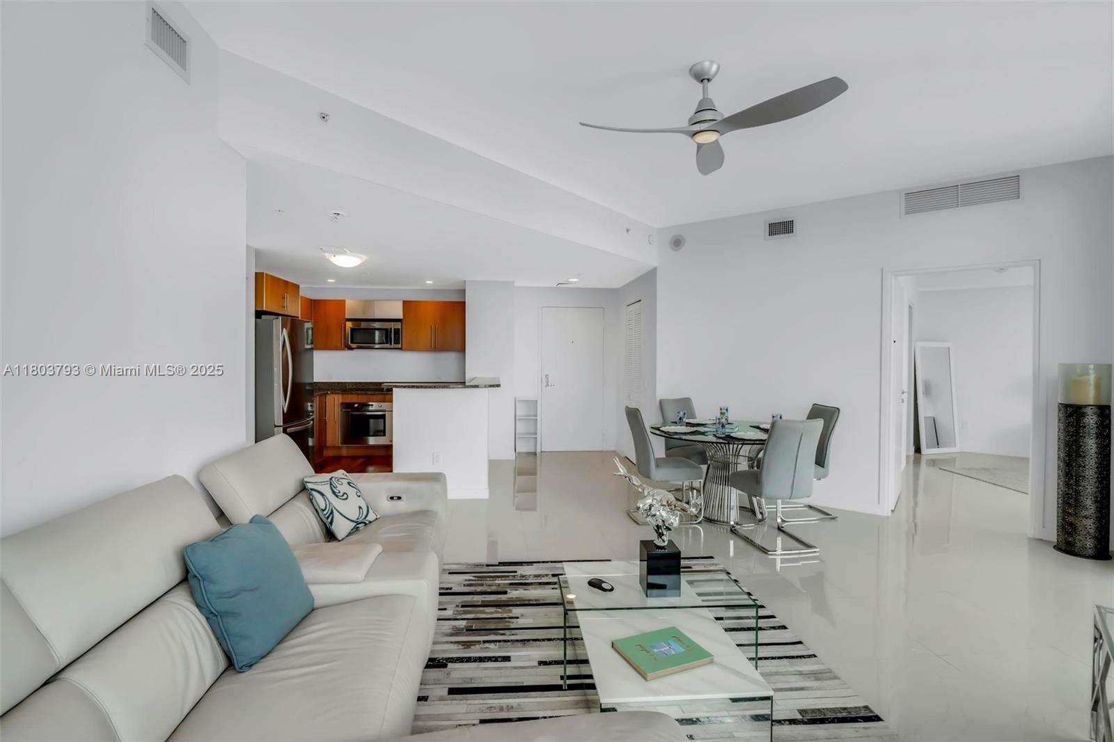 300 S Biscayne Blvd T-3710