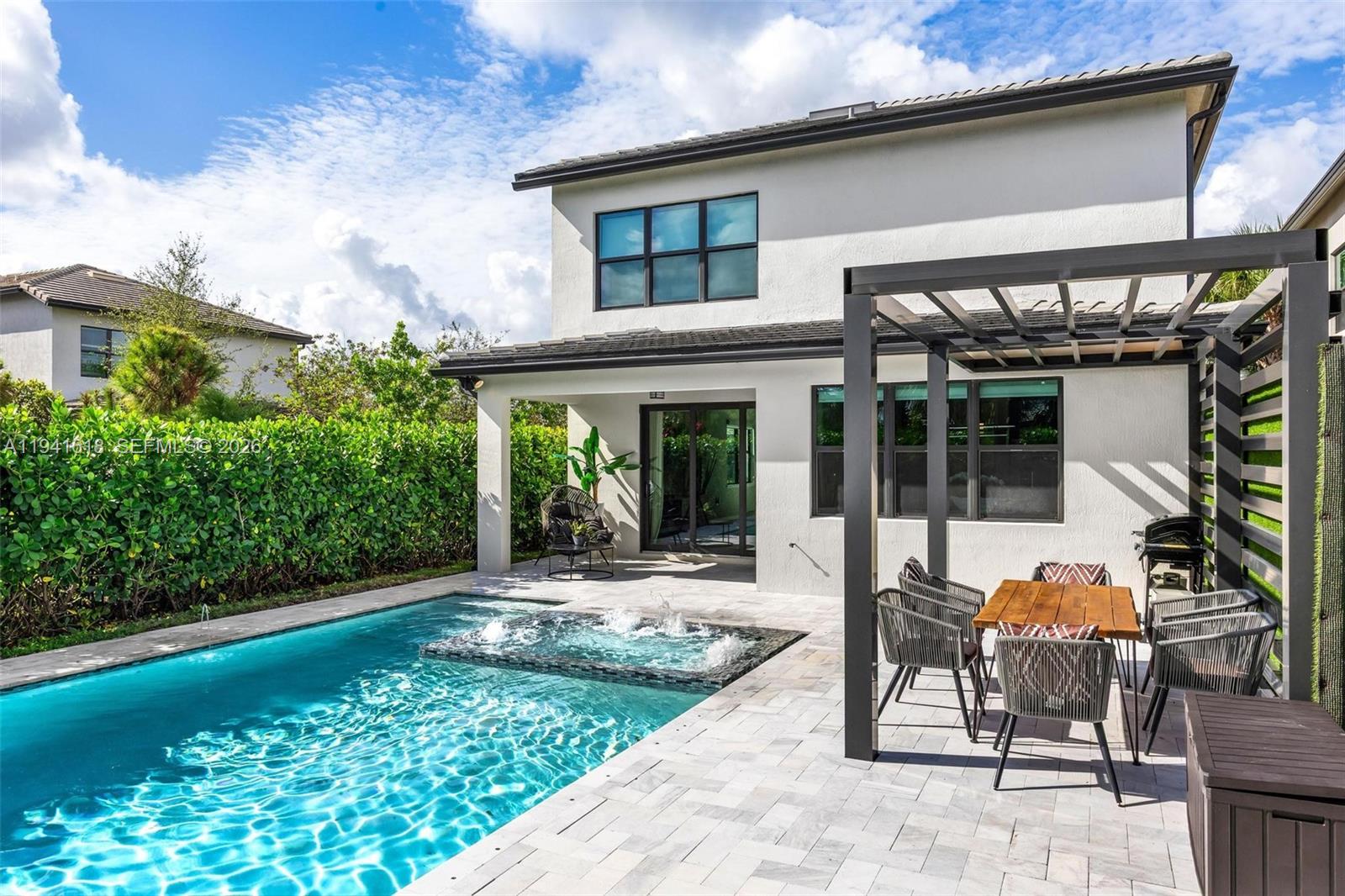 OAK TREE PROPERTY REDEVEL - Residential