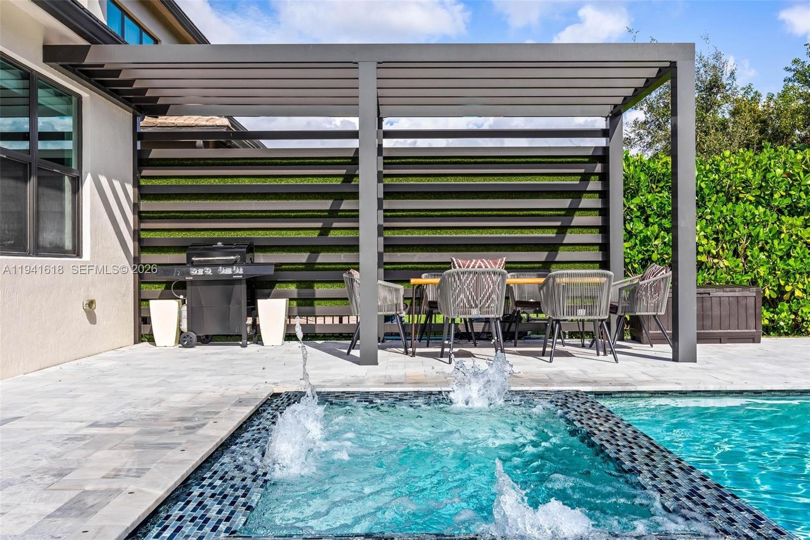 OAK TREE PROPERTY REDEVEL - Residential