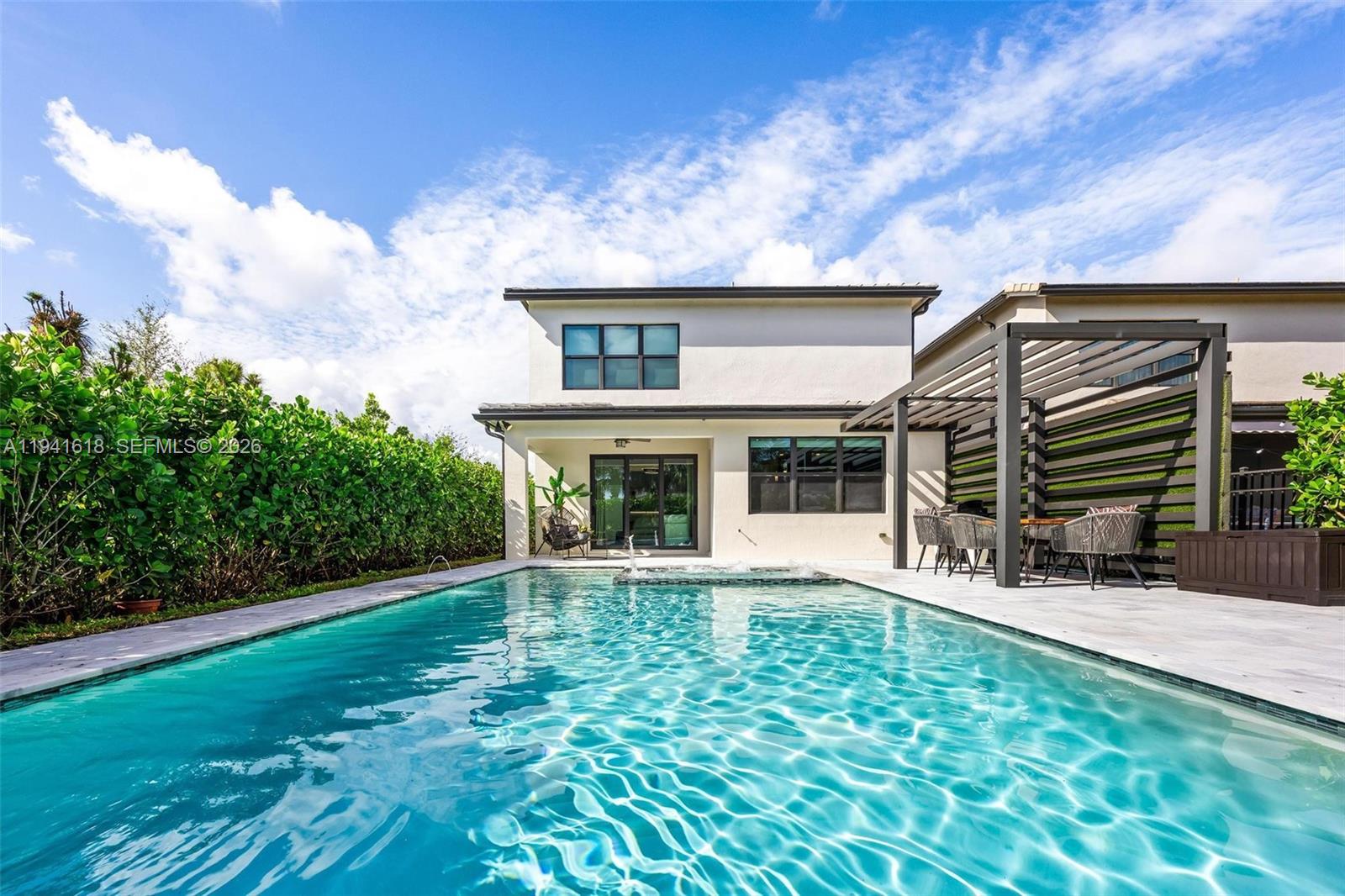 4510 W Pinehurst Trl W