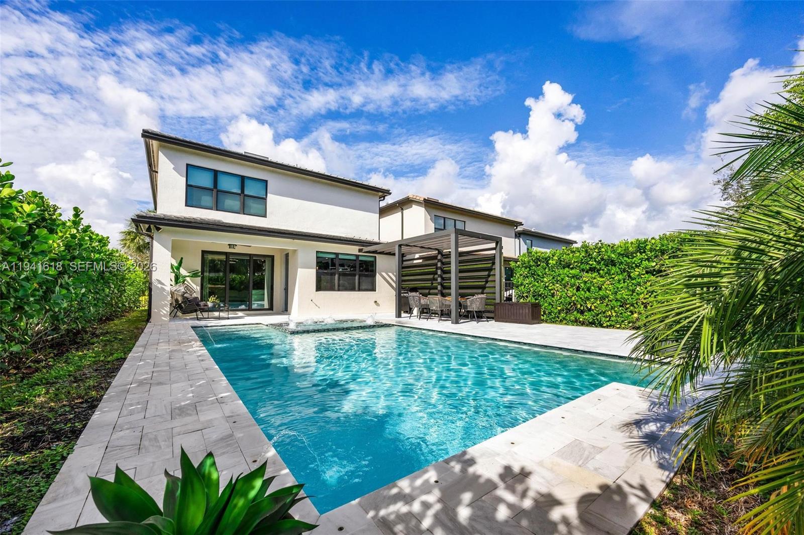 OAK TREE PROPERTY REDEVEL - Residential