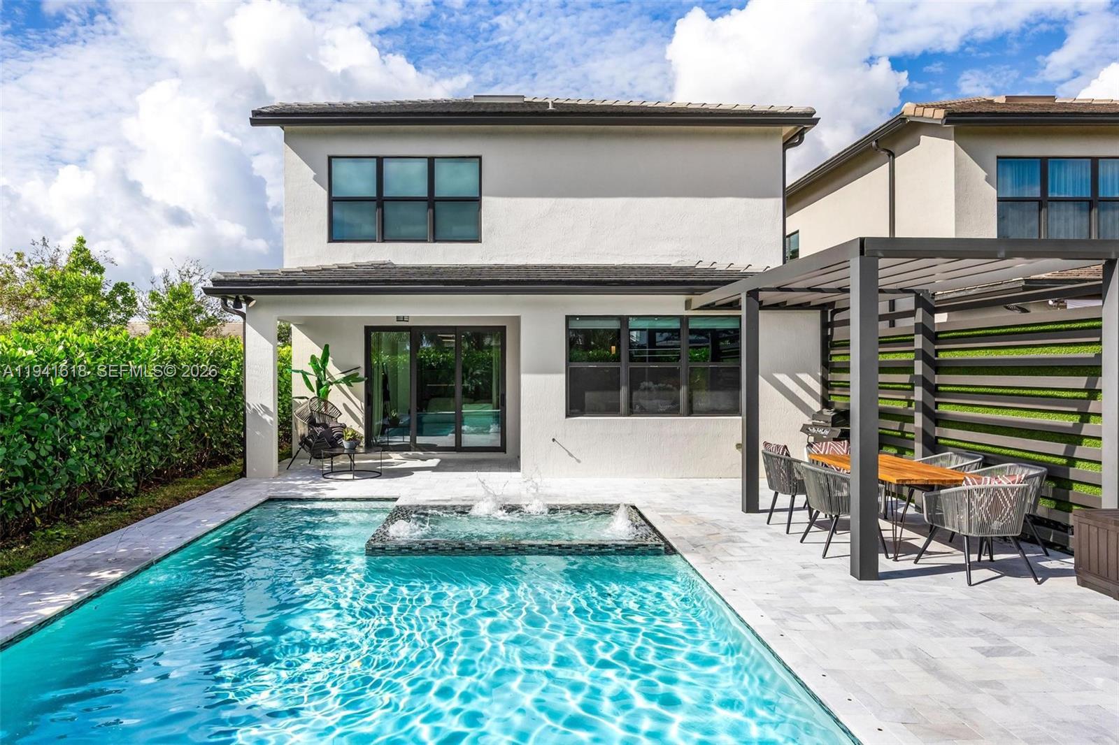 4510 W Pinehurst Trl W