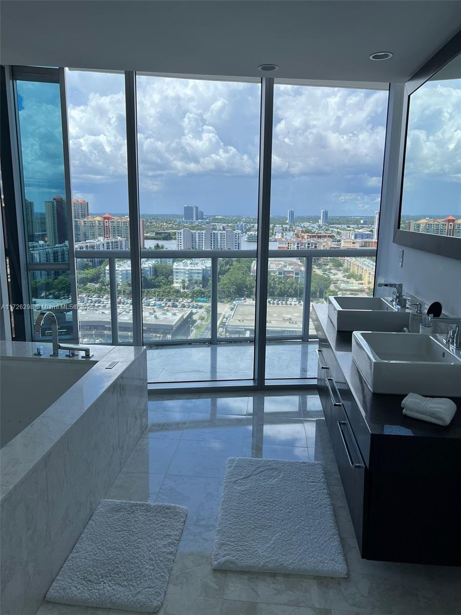 JADE OCEAN CONDO - Residential