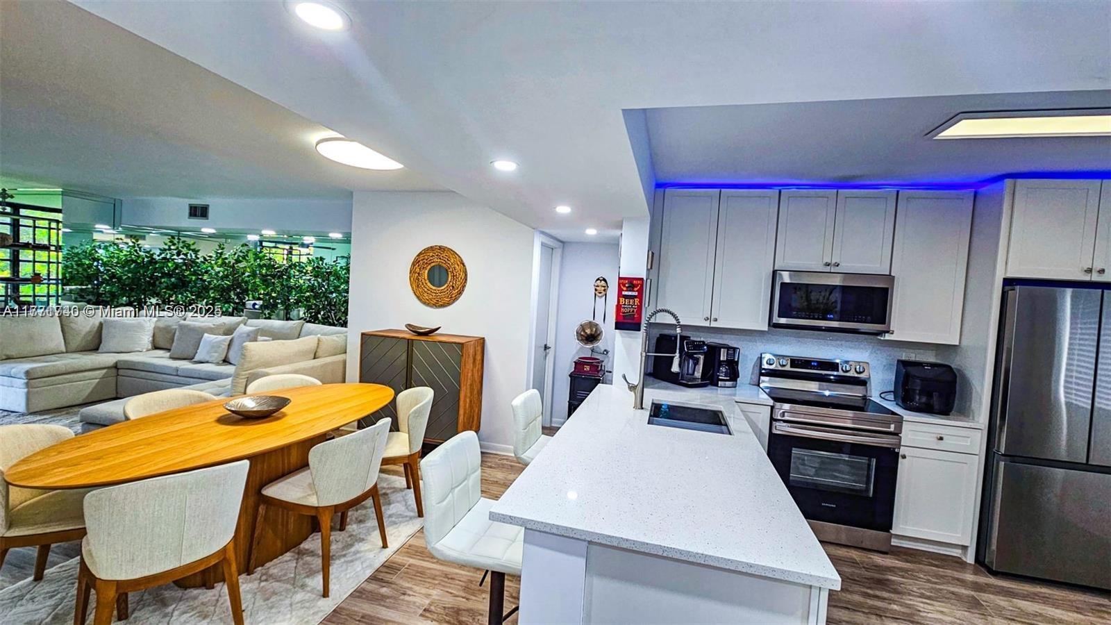 4133 S Carambola Cir S G305