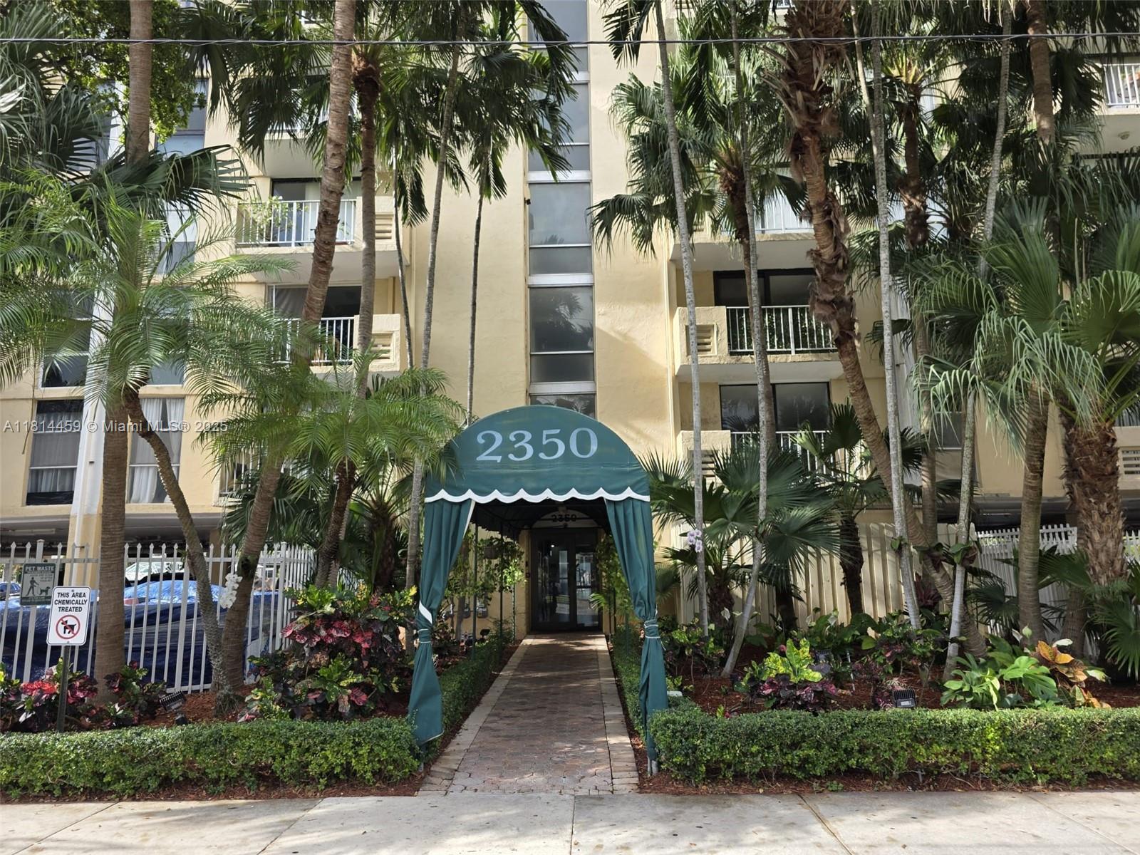 Rental Property at 2350 Ne 135th St 602, North Miami, Miami-Dade County, Florida - Bedrooms: 1 
Bathrooms: 1  - $1,700 MO.