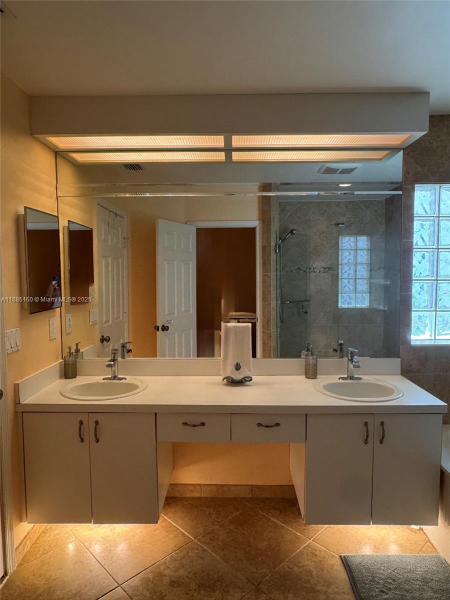 BOCA CHASE TR 9 D - Residential
