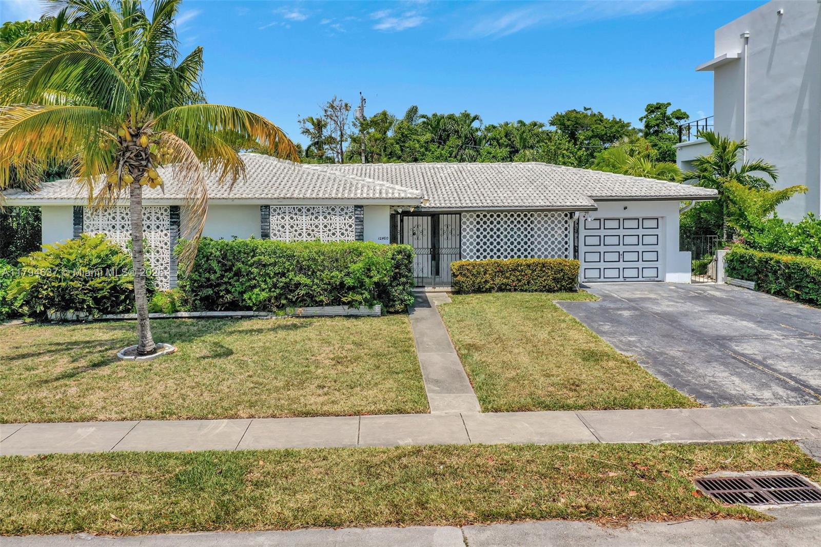 Property for Sale at 12480 Keystone Island Dr, North Miami, Miami-Dade County, Florida - Bedrooms: 3 
Bathrooms: 2  - $975,000
