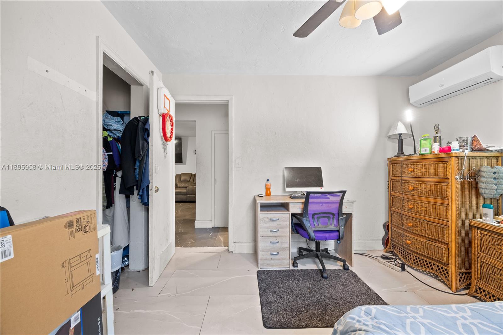 IRONS MANOR 5TH ADDN - Residential