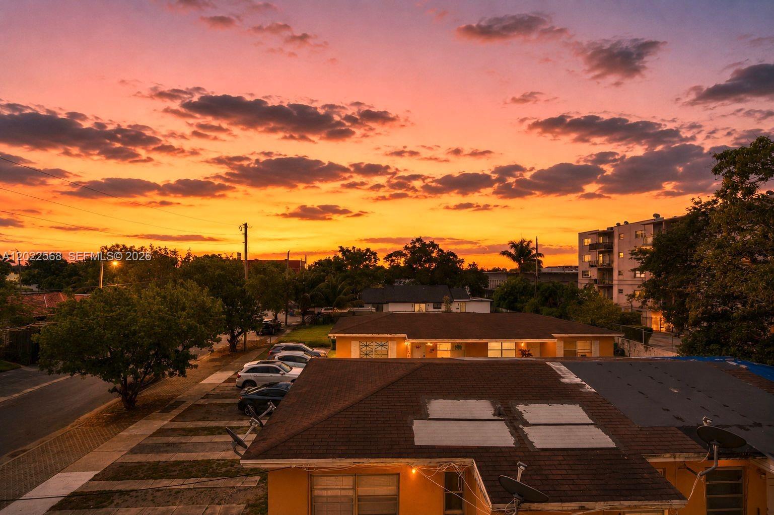 MELREESE POINTE CONDO - Residential