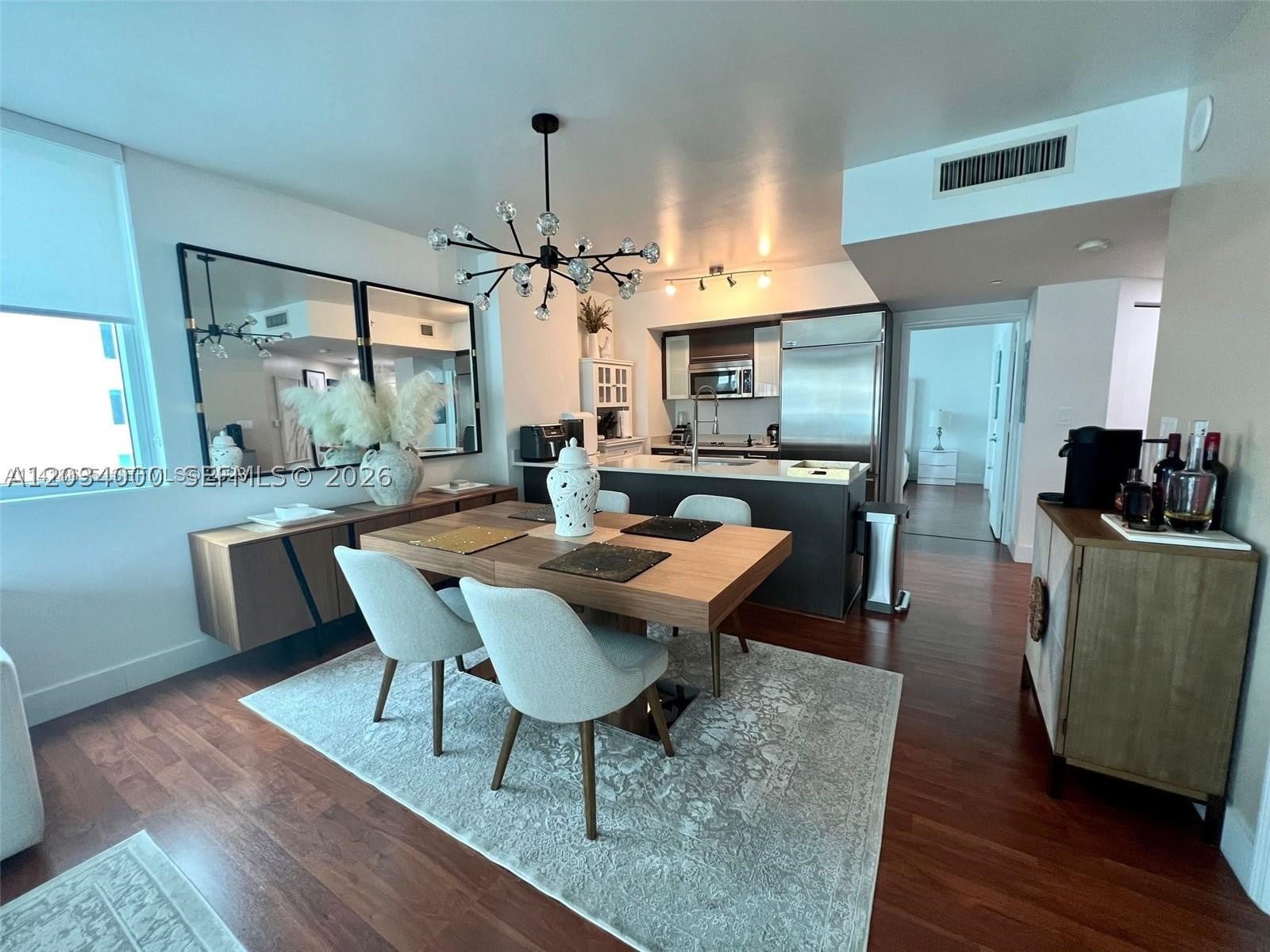 500 Brickell Ave 1410