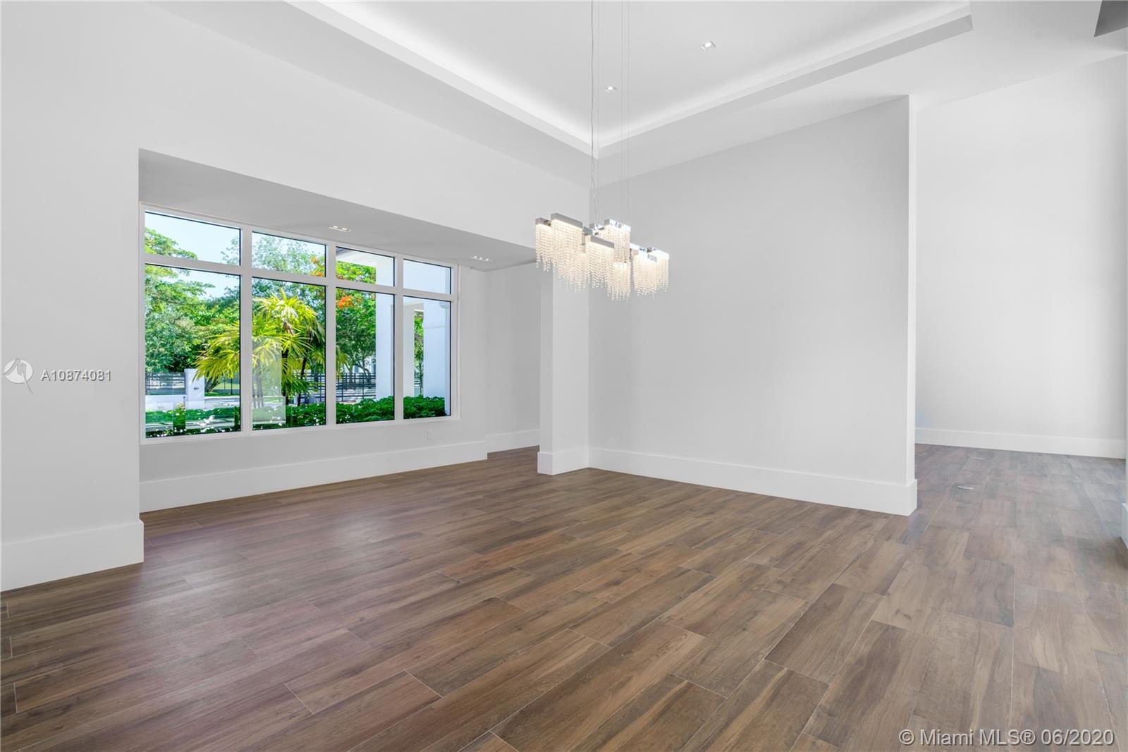 COLLINS ACRES - Residential