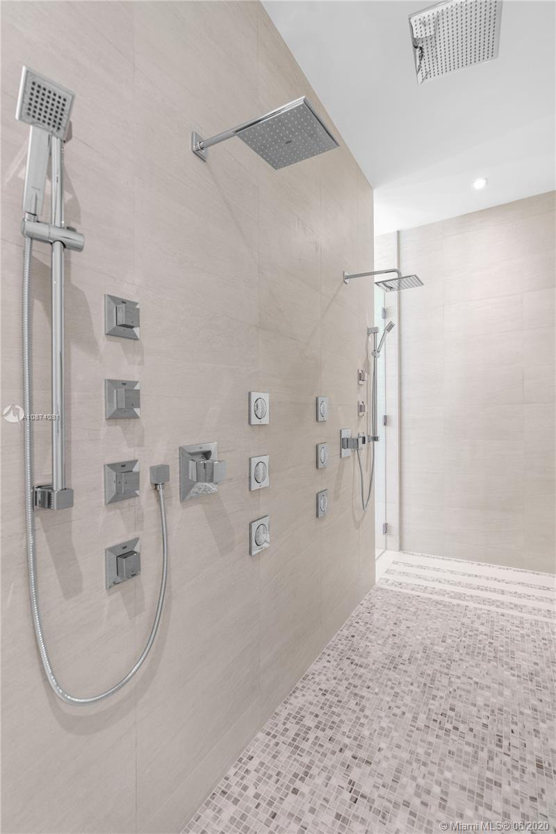 COLLINS ACRES - Residential