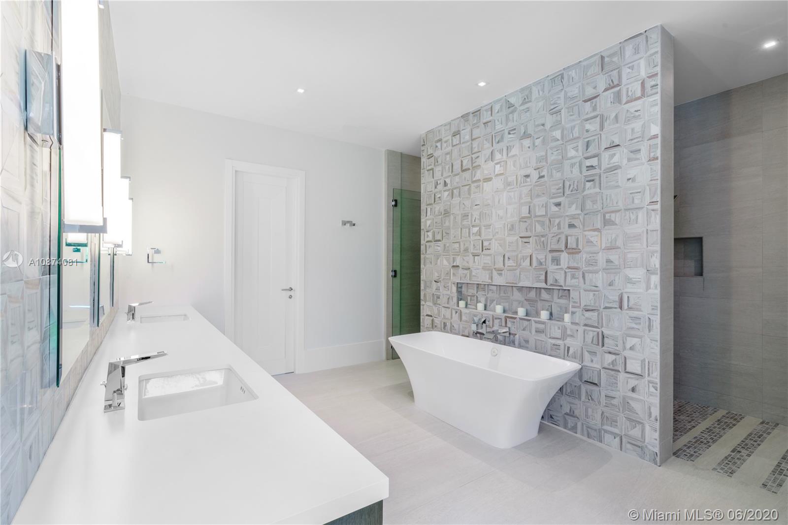 COLLINS ACRES - Residential