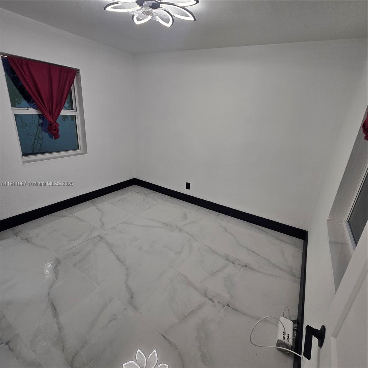 RAILWAY SHOPS ADDN 2ND AM - Residential Lease