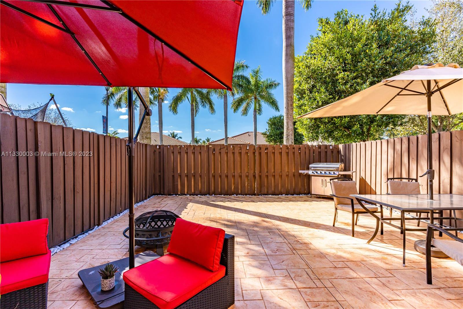 BAYWINDS OF GALAPAGOS FIR - Residential