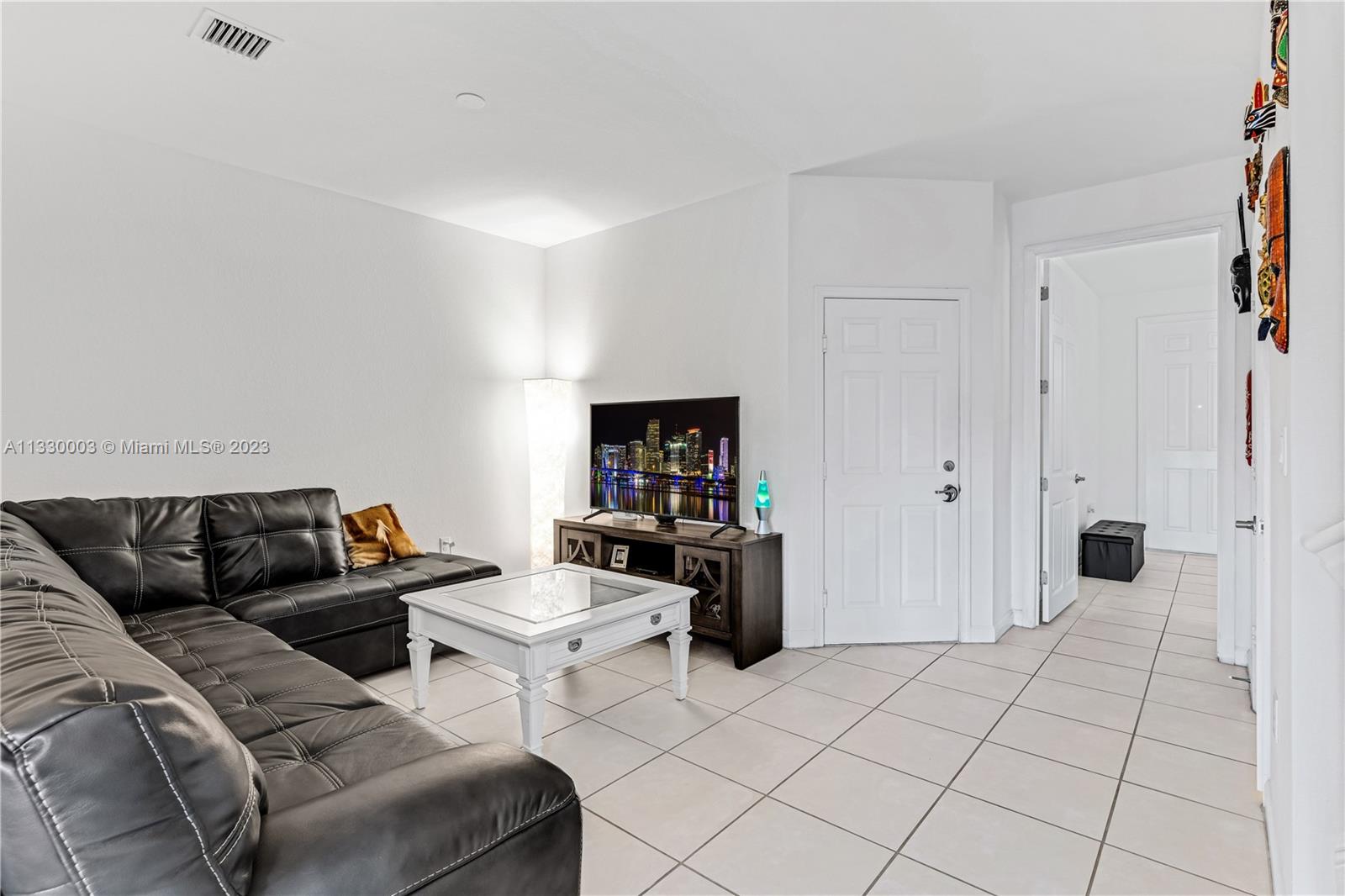 BAYWINDS OF GALAPAGOS FIR - Residential