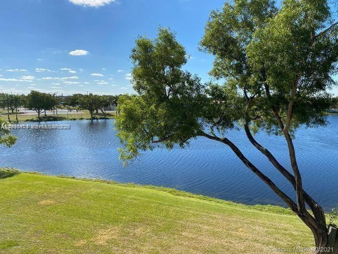 LAKESHORE AT UNIVERSITY P - Residential Lease