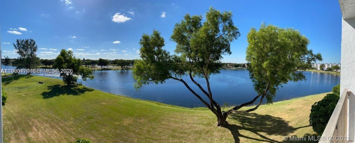 LAKESHORE AT UNIVERSITY P - Residential Lease