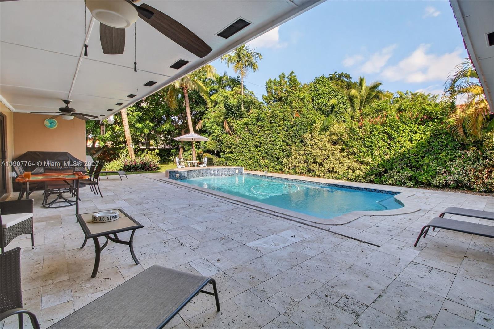 MIAMI LAKES-LAKE GLENN EL - Residential