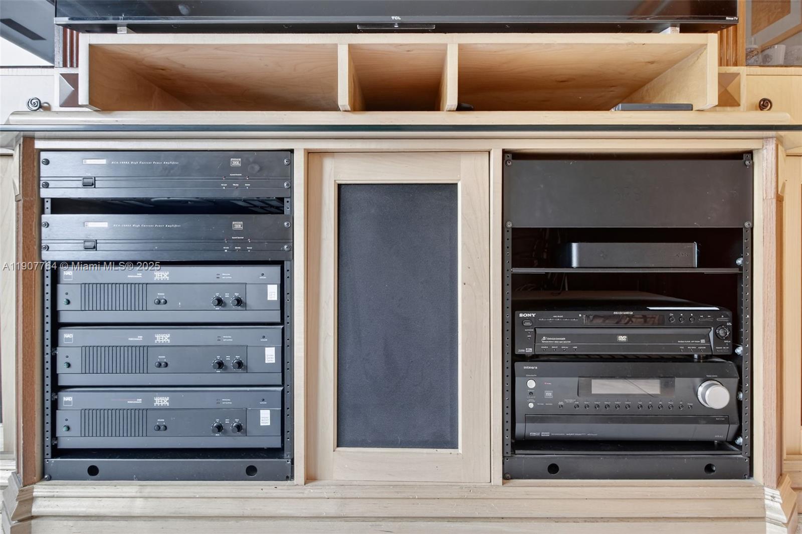 MIAMI LAKES-LAKE GLENN EL - Residential